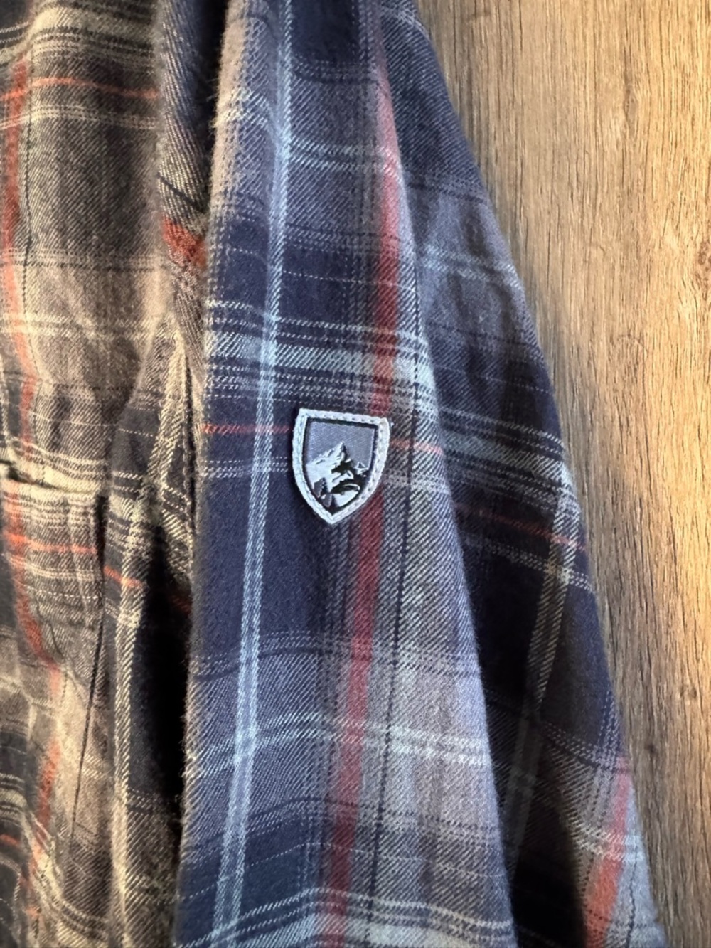 Kuhl Men's Navy, Gray and Red Plaid Long-Sleeve Button-Down Shirt M - Picture 2 of 5